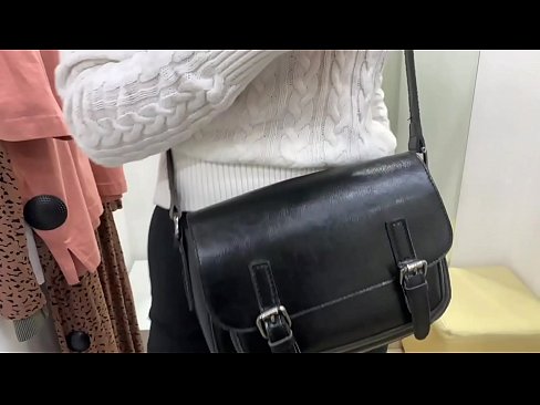 ❤️ 年輕婊子 FeralBerry 在試衣間用假陽具公開自慰 ☑ 硬色情 在 zh-tw.bestsexporno.ru ❌❤